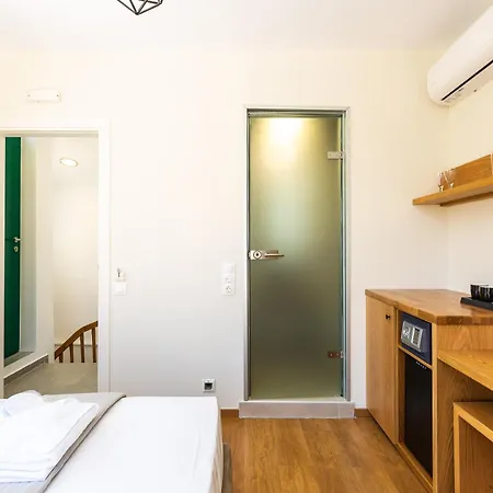 Hotel Ink Phos 2*